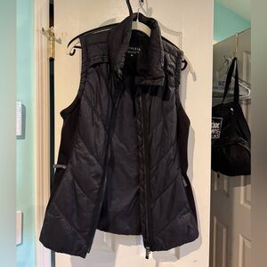 Athleta vest size m